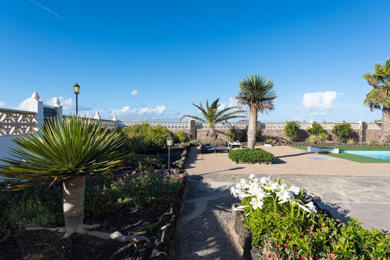 Homeforguest Apartment With Pool And Terrace 1 Min From The Beach Corralejo Exterior foto